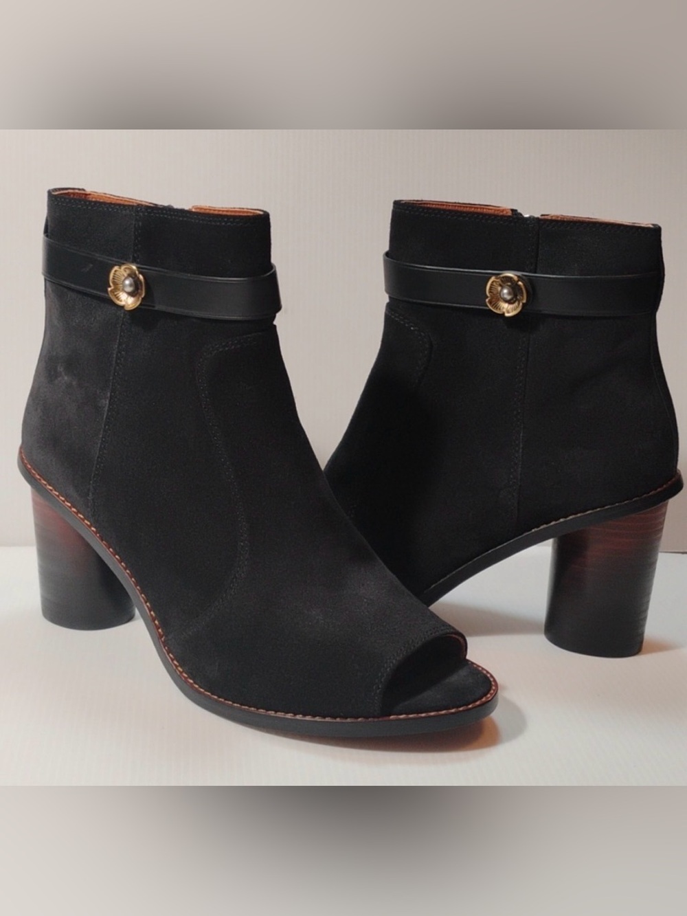 🔥 Coach MOTO open toe booties in black suede with decorative straps - Picture 2 of 13